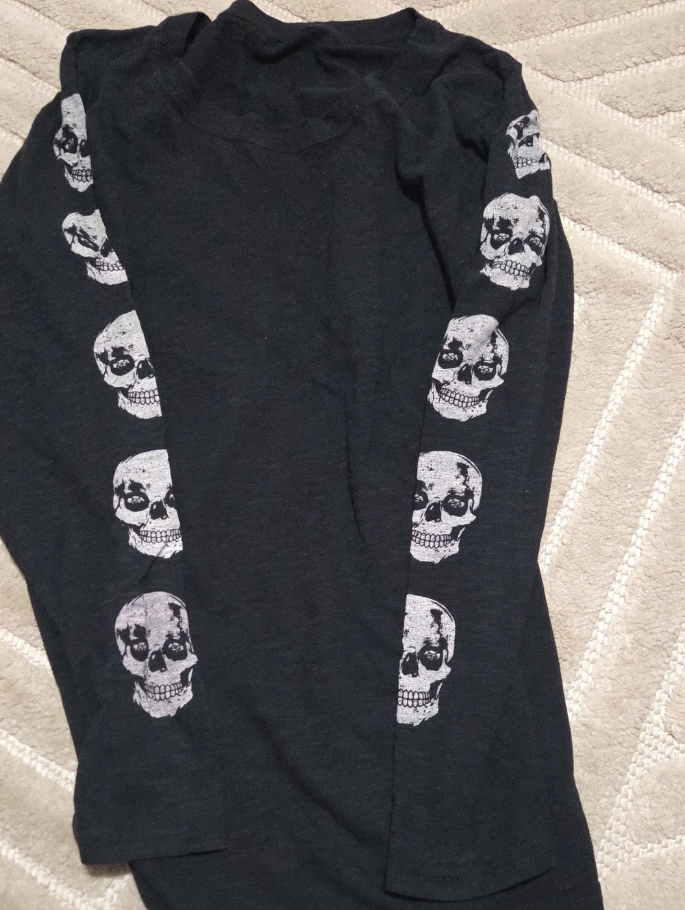 Torrid Skull Sleeve T-shirt, Sz 2